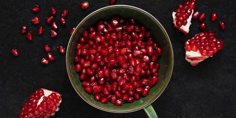 5 Benefits of Pomegranate, a High-Fiber, Low-Sugar Fruit Loaded With Antioxidants